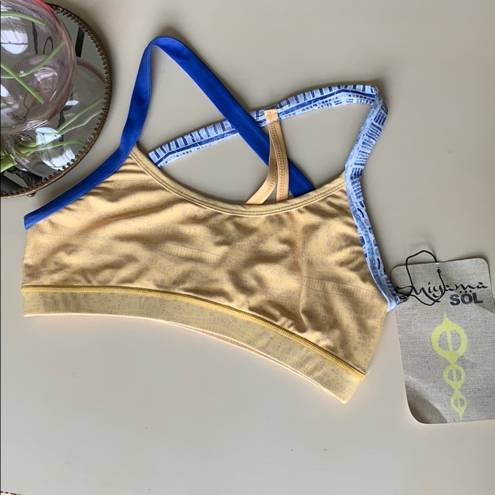 Neutral neon yoga sports bra